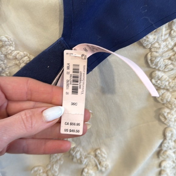 Victoria secret bra - Picture 4 of 4